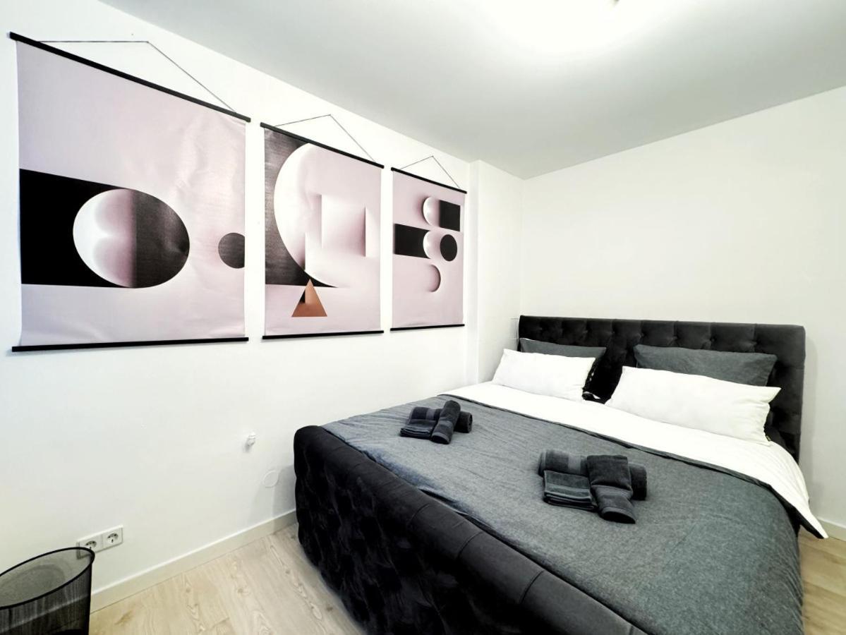 Appartement I Spacious 130qm Near Berlins Sights *