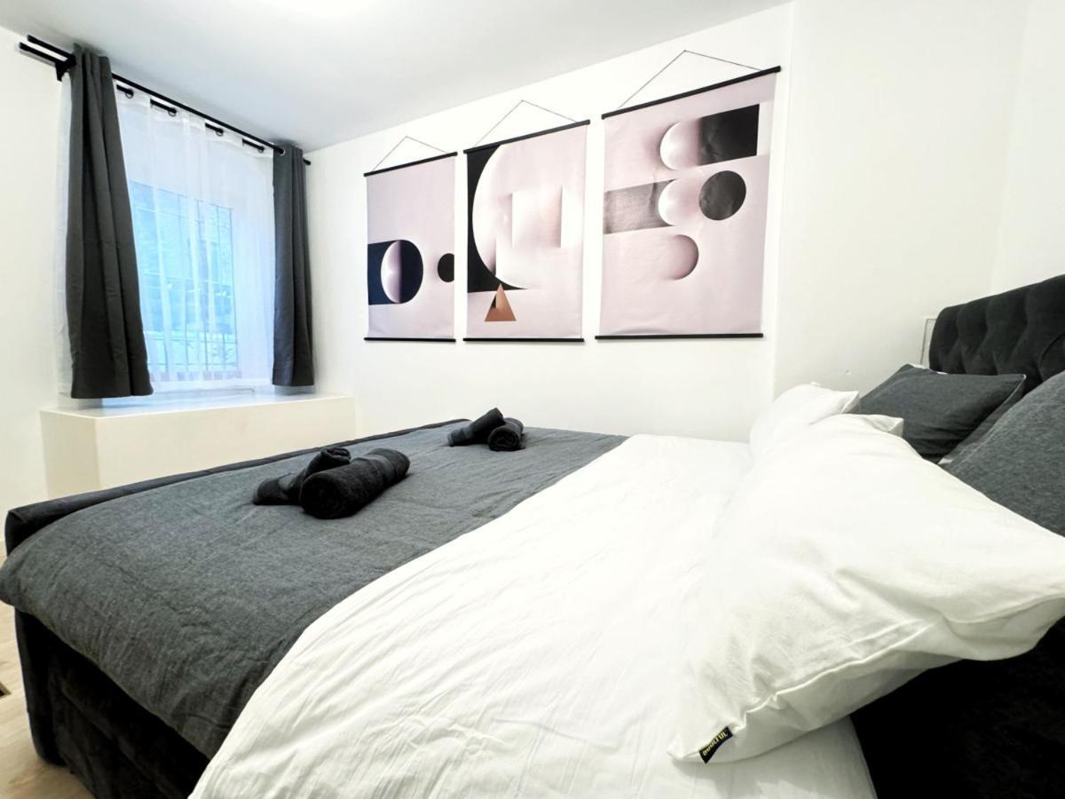 I Spacious 130qm Near Berlins Sights Berlijn