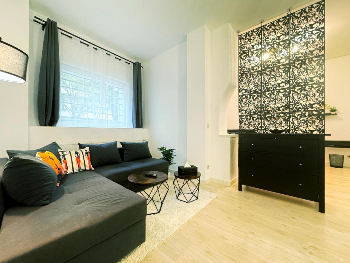 I Spacious 130qm Near Berlins Sights Appartement Berlijn